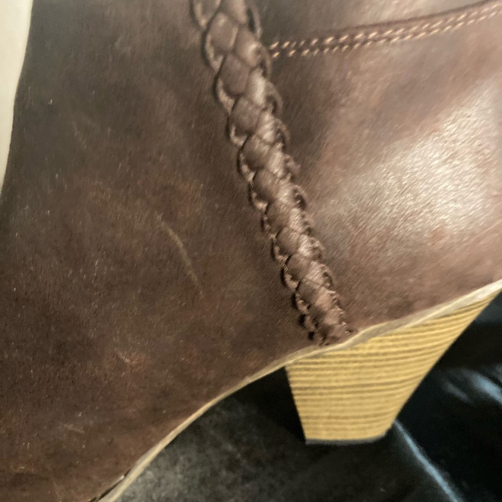 Rustic Boots - Picture 9 of 10